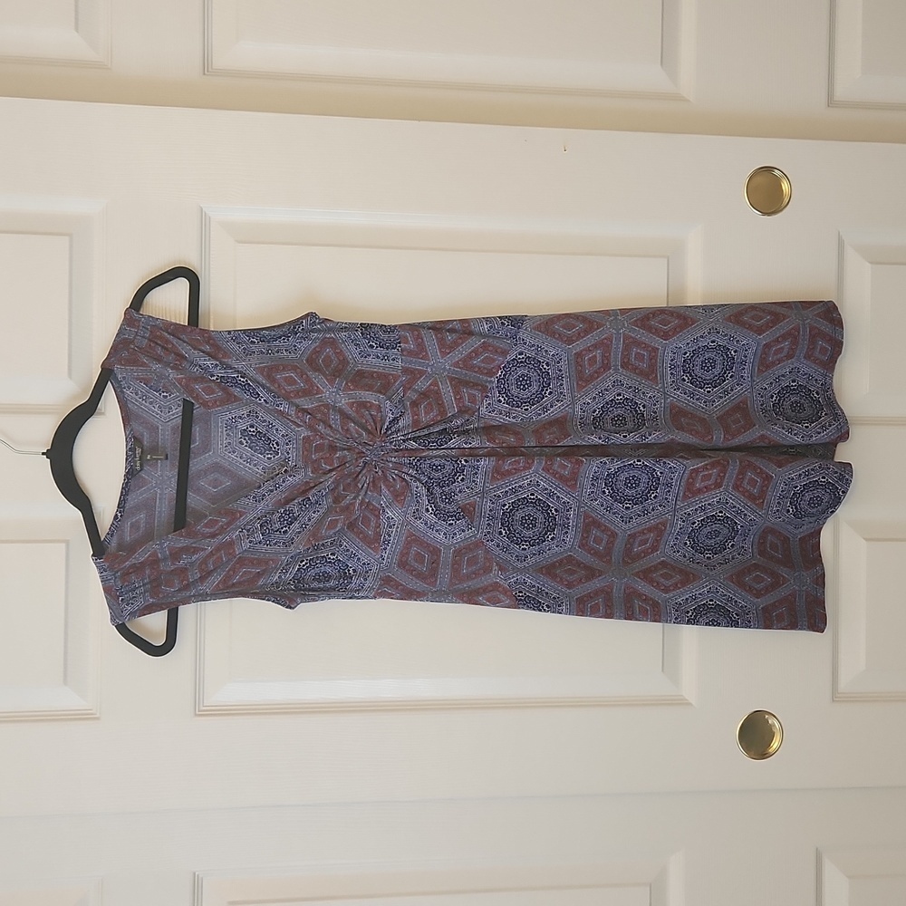 Daisy Fuentes Sleeveless Blue And Red Geometric Print V-Neck Dress Size Petite M